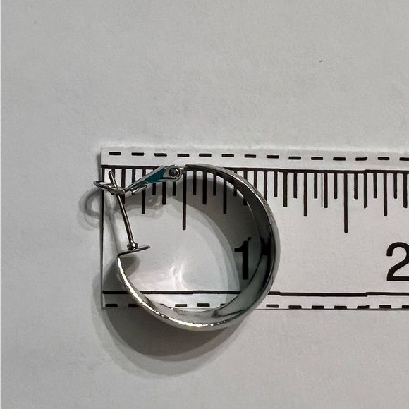 NWT Small Pairs Sliver Moon Hoop Earrings - Picture 3 of 3